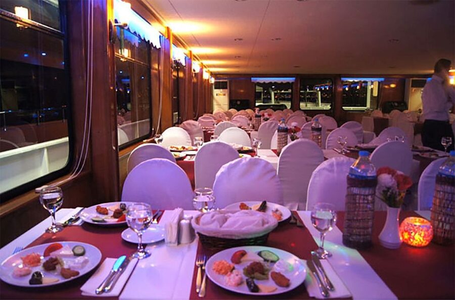 Istanbul Bosphorus Dinner Cruise &Entertainment hotel pickup - What arrives on your dinner plate