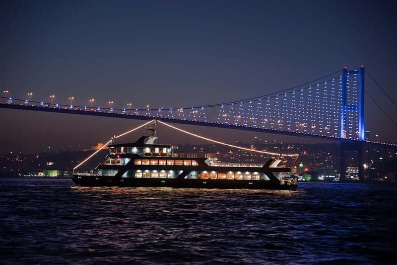 Istanbul: Bosphorus Dinner Cruise & Turkish Night Show - Key points to know before booking