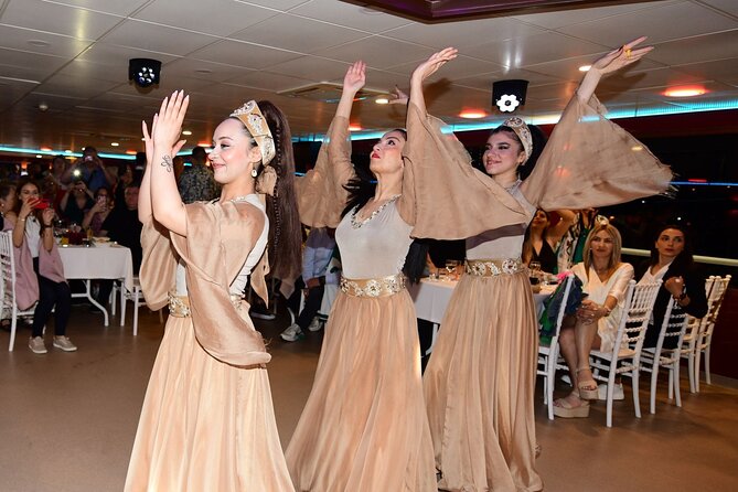 Istanbul Bosphorus Dinner Cruise with Drinks and Shows - Dinner: useful fuel, not the main event
