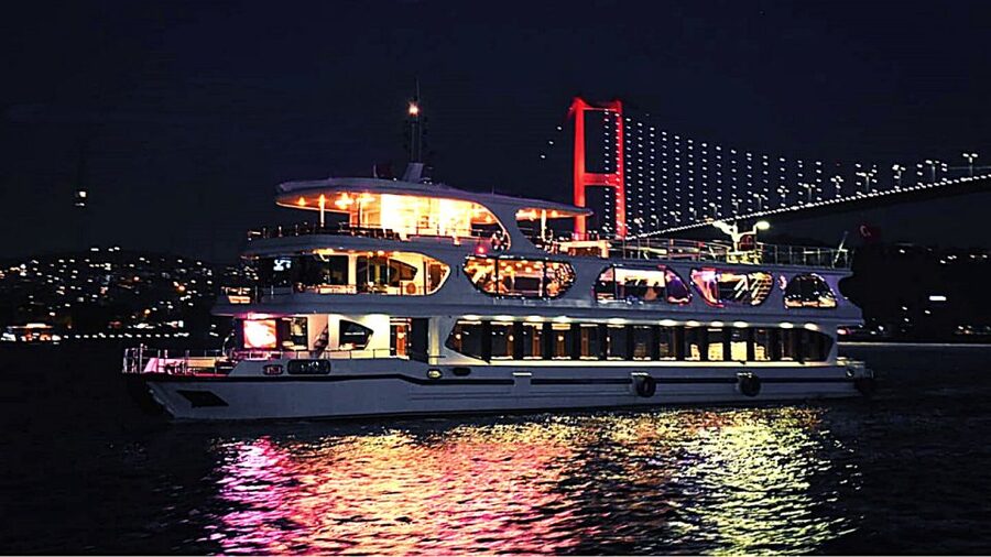 Istanbul: Bosphorus Dinner Cruise with Drinks & Turkish Show - Key points to know before booking
