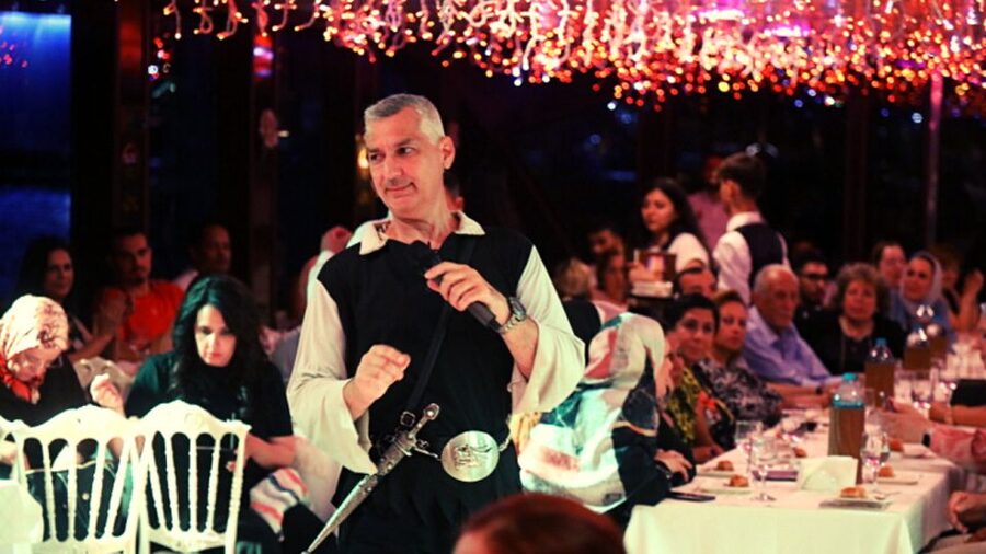 Istanbul: Bosphorus Dinner Cruise with Drinks & Turkish Show - Who should book this cruise?