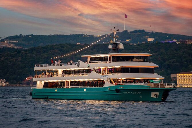 İstanbul Bosphorus Dinner Cruise with Traditional Turkish Show - From pickup point to pier: allow extra time