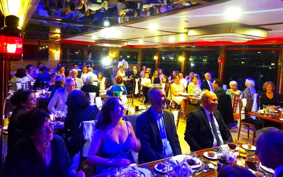 Istanbul: Bosphorus Sunset Cruise with Dinner - Dinner, baklava, and the live DJ