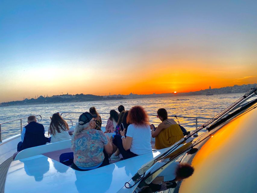 Istanbul: Bosphorus Sunset Cruise with Dinner - What the $295 price means