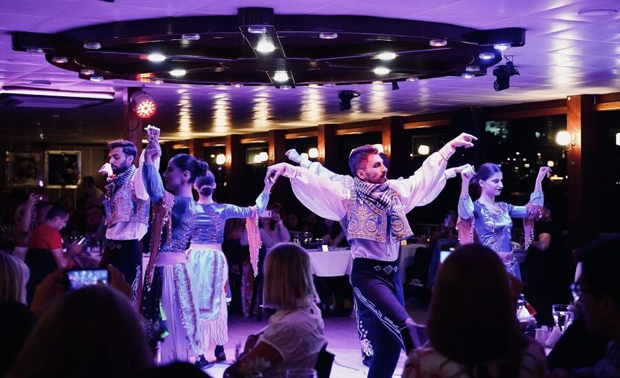 Istanbul: Dinner Cruise and Entertainment with Private Table - Dolmabahçe Palace and the European shore