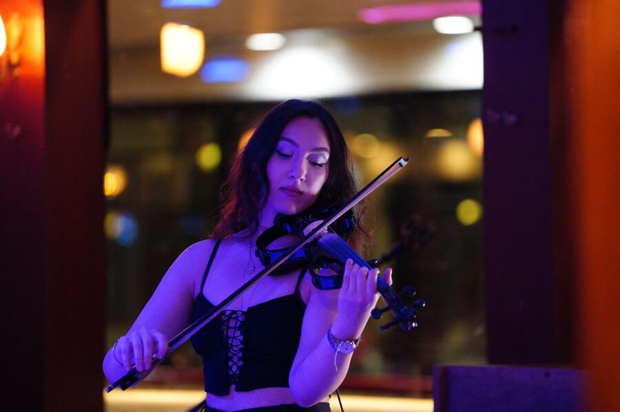 Istanbul: Dinner Cruise and Entertainment with Private Table - Waterfront mansions and Istanbul after dark
