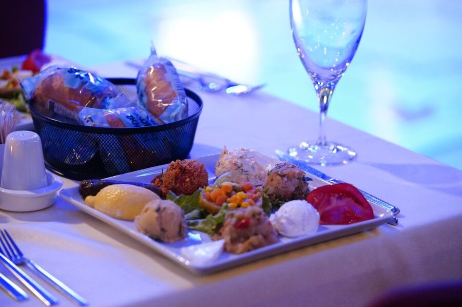 Istanbul: Dinner Cruise and Entertainment with Private Table - The dinner: a generous Turkish spread with choices