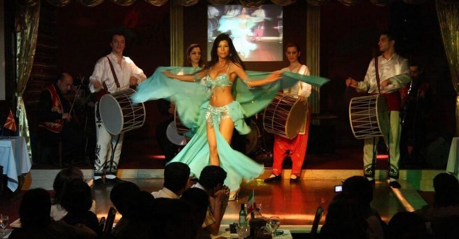 Istanbul: Dinner Cruise on the Bosphorus - A Bosphorus evening between two continents