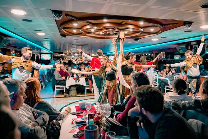 ISTANBUL: Dinner Cruise On The Bosphorus with Turkish night show - Should you book this Bosphorus dinner cruise?