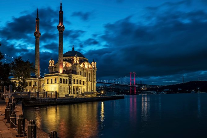 Istanbul Dinner Cruise & Shows - The bridges and the two fortresses