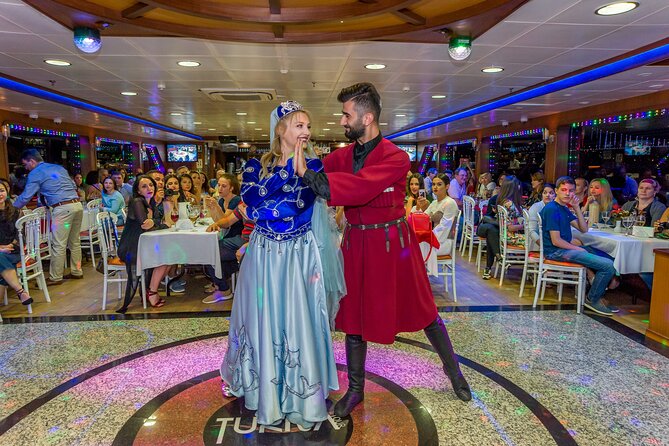 Istanbul Dinner Cruise with Dinner & Entertaintment Private Tables - What dinner and the private table add