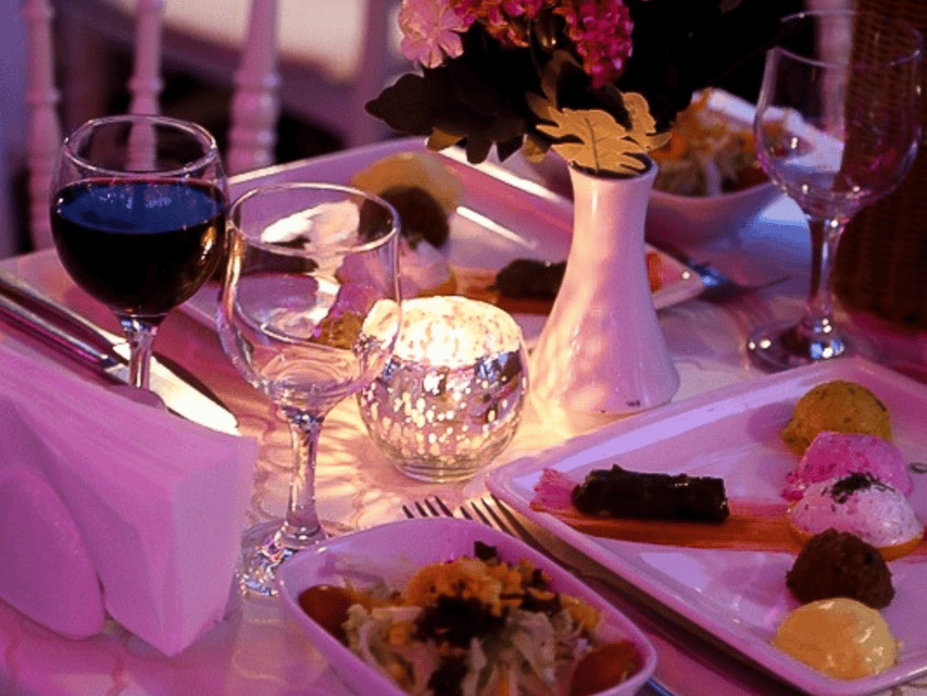Istanbul: Dinner Cruise with Hotel Pickup & Optional Drinks - Rumeli Fortress and the Fatih Sultan Mehmet Bridge