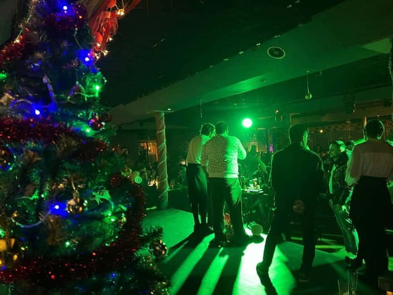 Istanbul: New Year's Eve Bosphorus Dinner Cruise Party 2026 - Key points to know before booking