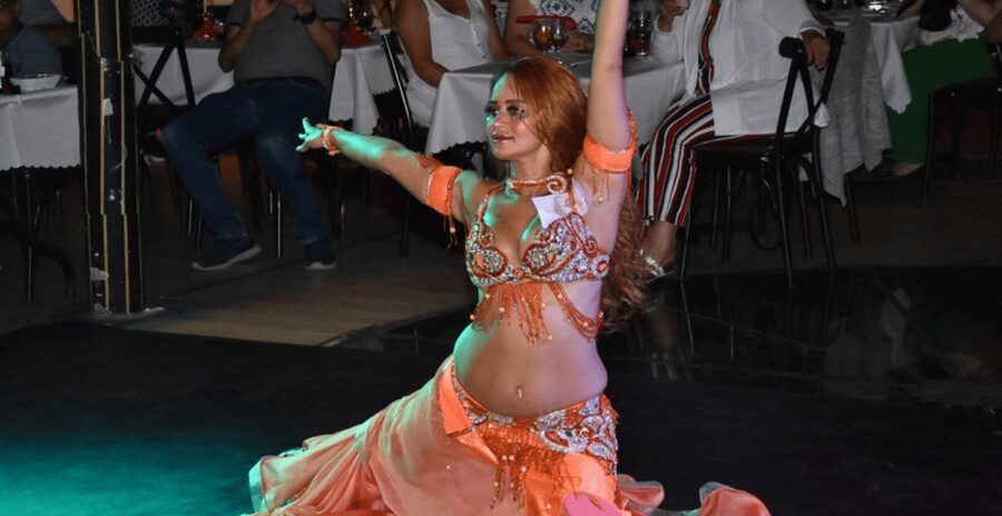 Istanbul: New Year's Eve Bosphorus Dinner Cruise Party 2026 - Entertainment from folk dances to the DJ