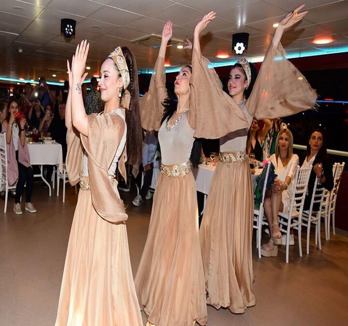 Istanbul: New Year's Eve Bosphorus Dinner Cruise Party 2027 - What the $331 price really covers