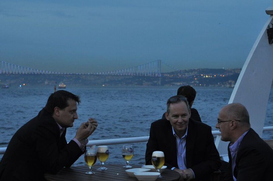 Istanbul: Pasha Istanbul Dinner Cruise - What the three-course dinner is really like