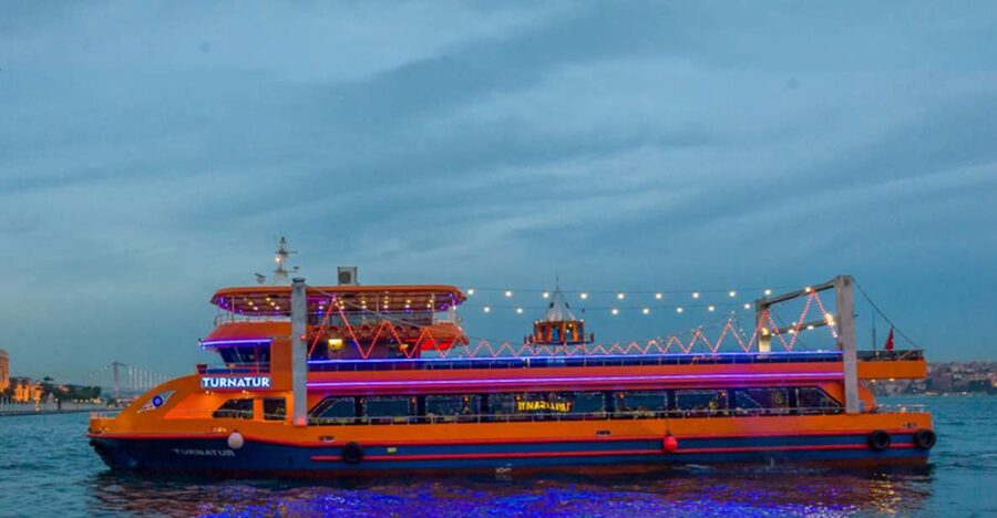 Istanbul: Turkish Night on the Bosphorus Dinner Cruise - Settling in with Turkish food