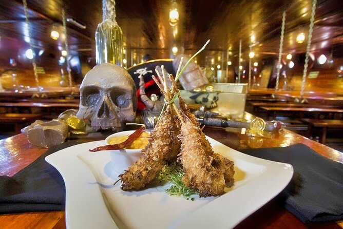 Jolly Roger Pirate Show and Dinner Cruise with Open Bar - The main pirate show and battle scenes