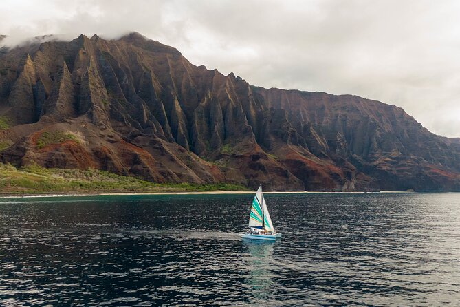 Kauai: Leila Na Pali Sunset Dinner Sail - Route changes and safety calls