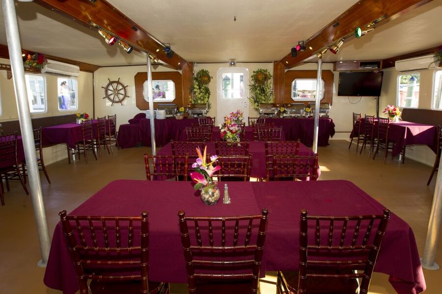 Key West: Sunset Dinner Cruise with Open Bar & Live Music - The buffet: Cuban and tropical comfort food