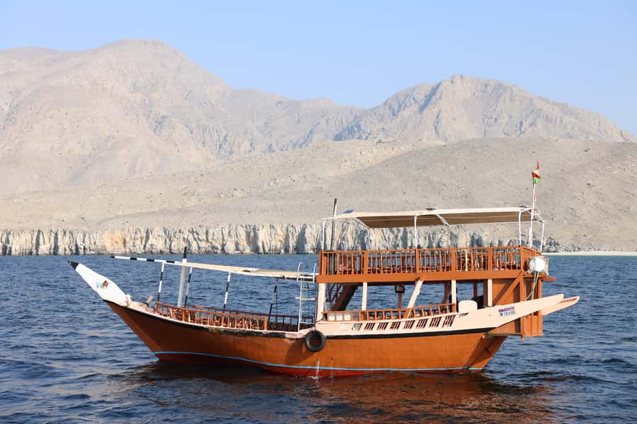 Khasab: Dhow Cruise with Lunch, Dolphin Watching& Snorkeling - The first hour through Musandam’s fjords