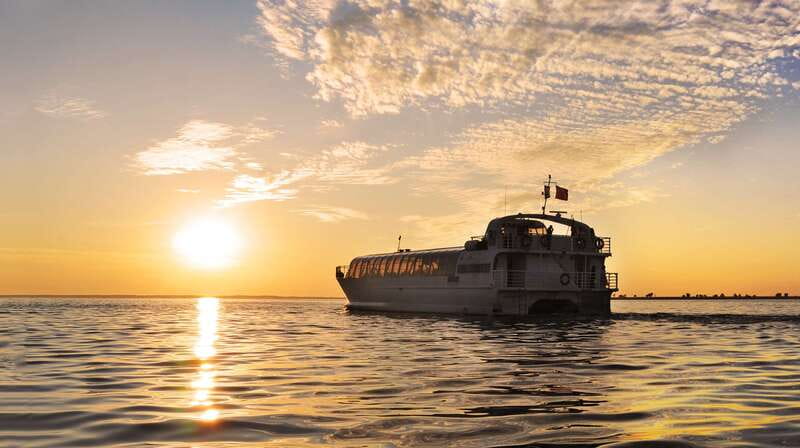 Kingston: Sunset Dinner Cruise - Music, commentary, and the evening’s social mood