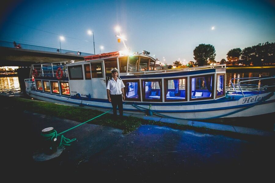 Krakow: Evening Cruise with a Glass of Wine - Church on the Rock and the edge of Kazimierz