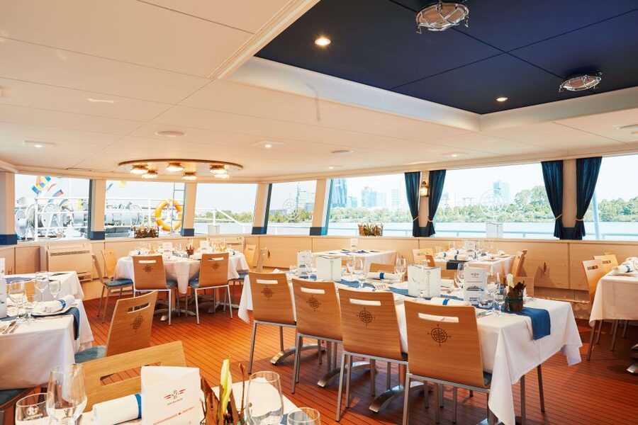 Krems: Wachau Valley River Cruise with 3-Course Meal - Families, Mobility, and Practical Details