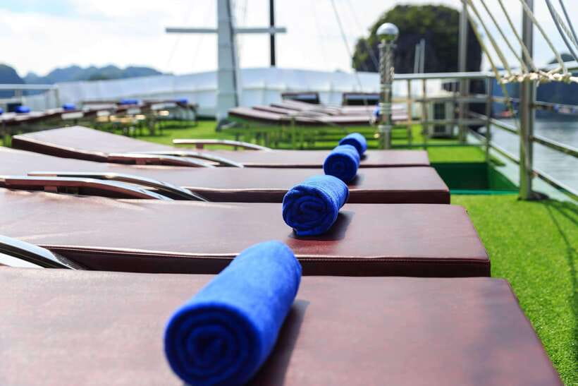 Lan Ha Bay: 2-Day Cruise with Meals, Activities and Pickup - Dinner, karaoke, and the quiet hours on the boat