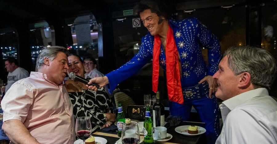 London: Dinner Cruise with Elvis Tribute on the Thames River - What the $123 price covers