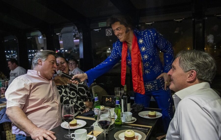 London: Dinner Cruise with Elvis Tribute on the Thames River - Who should book this evening