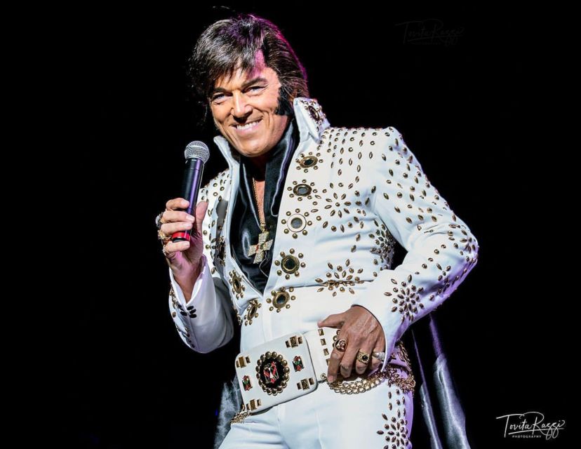 London: Dinner Cruise with Elvis Tribute on the Thames River - A three-course dinner with a practical caveat