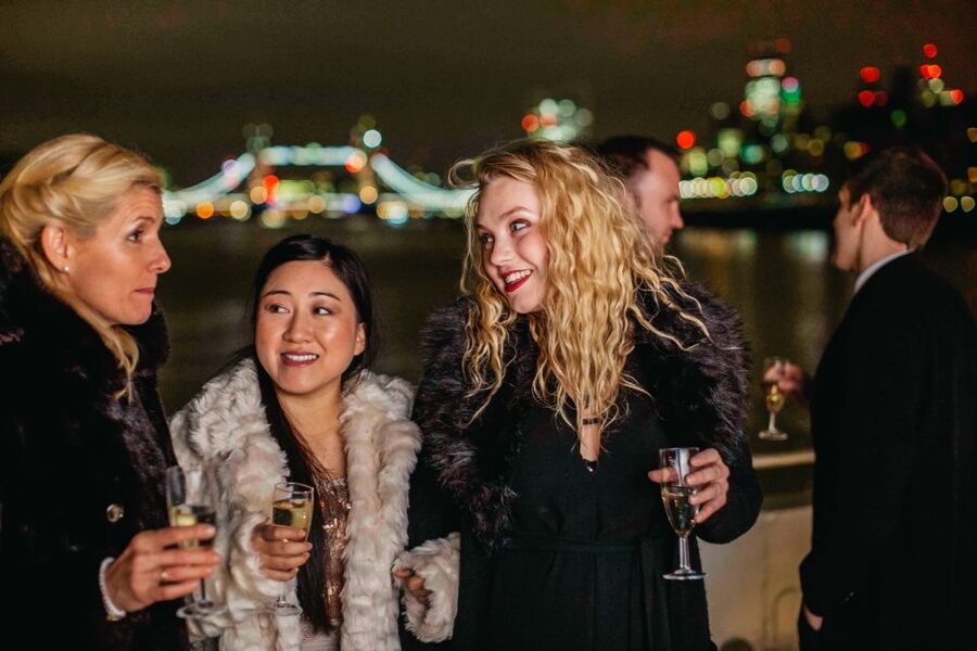 London: River Thames Dinner Cruise - The return past London after dark