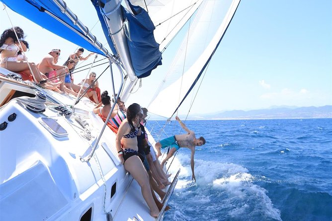 Los Cabos Luxury Sailing, Snorkel and Lunch Cruise - Santa Maria Bay or Chileno Bay for water time