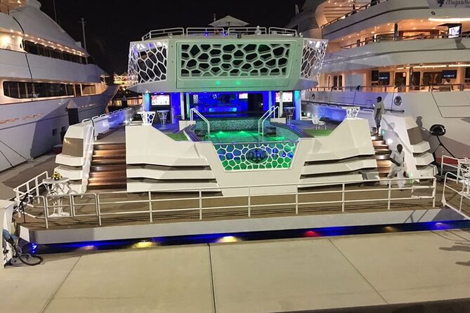 Lotus Mega Yacht 3 Hours Dinner Cruise with Transfers Option - Palm Jumeirah and the approach to Atlantis