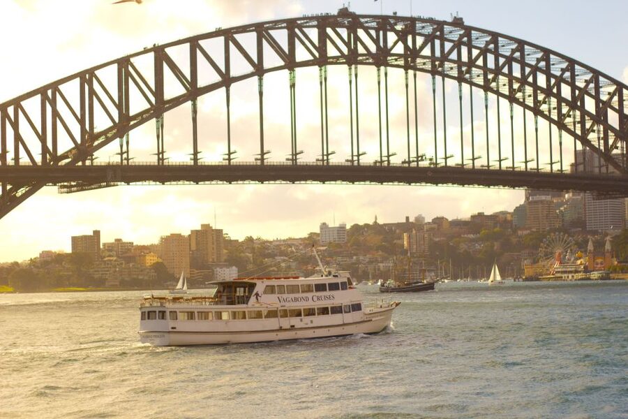 Lunch Cruise with Live Jazz on Sydney Harbour - Bar drinks and the cost of the afternoon