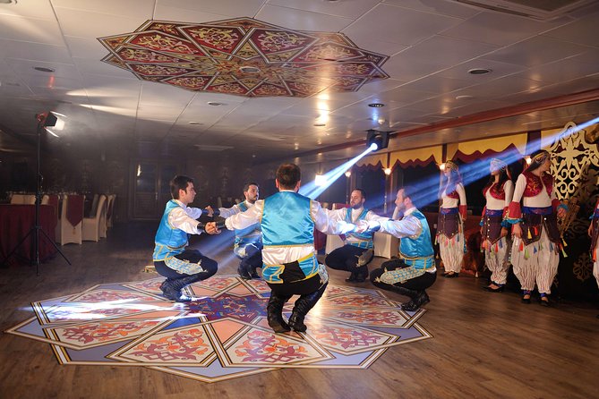 Luxury Bosphorus Dinner Cruise & Shows Private Table & Free Wi-Fi - Private tables, large-boat atmosphere