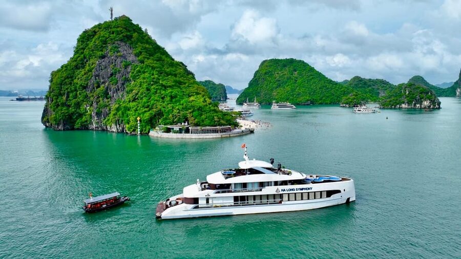 Luxury Ha Long Symphony Day Cruise With Lunch, Cave & Island - Cruising past Ha Long Bay’s limestone peaks