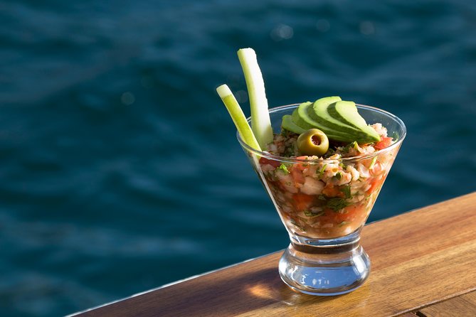Luxury Yacht Snorkeling & Lunch Cruise from Cabo San Lucas - How the crew shapes the day