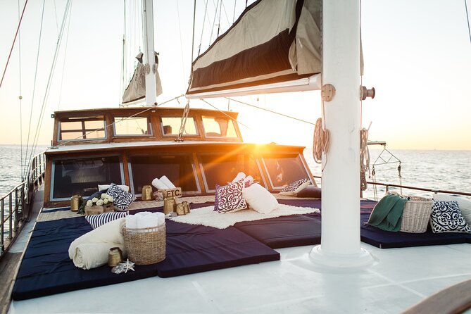 Luxury Yacht Snorkeling & Lunch Cruise from Cabo San Lucas - Cancellation and planning details