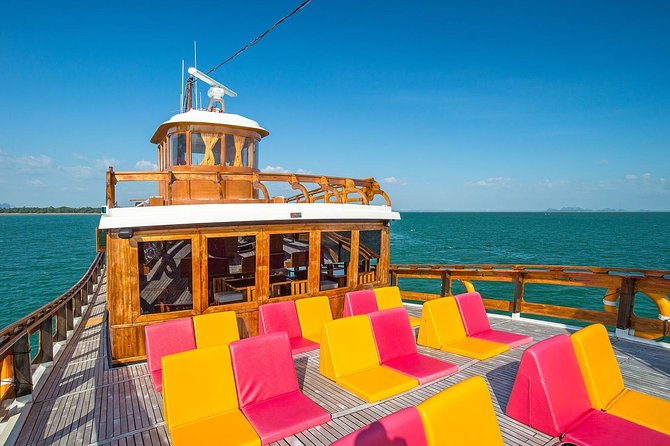 M/Y Lalida Sunset Dinner Cruise in Krabi - Thai Dinner After the Sun Goes Down