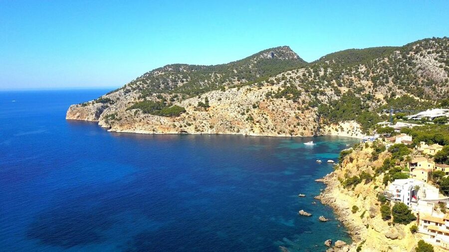 Mallorca: Catamaran Coastal Cruise with Lunch - Two swim stops at Cala Egos and another bay