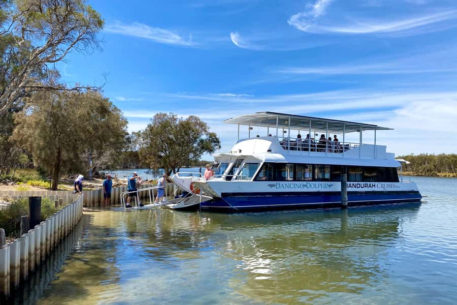 Mandurah: Murray River Lunch Cruise - Returning through the inlet and Port Mandurah canals