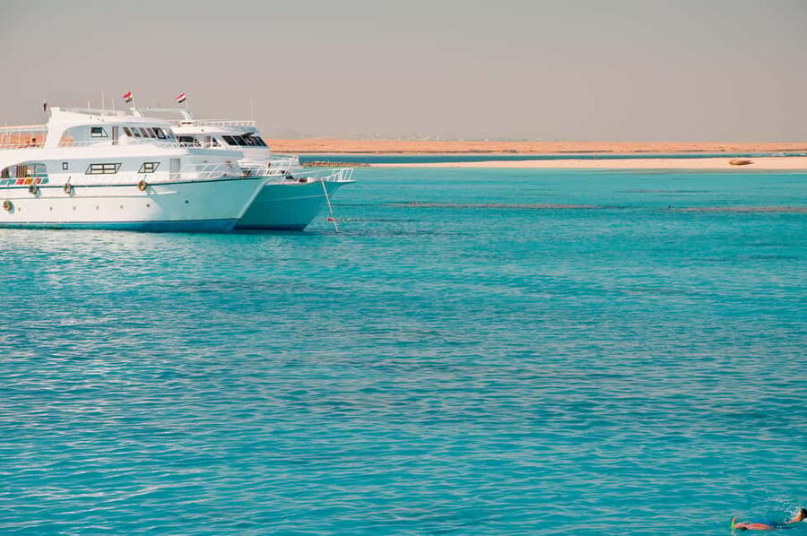 Marsa Alam:Sataya Reefs Dolphin Snorkeling Cruise with Lunch - Is Sataya worth the long day?