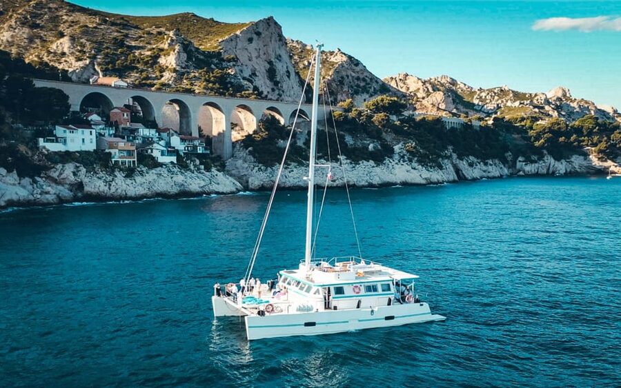 Marseille: Frioul Archipelago Catamaran Cruise with Lunch - Key points to know before booking