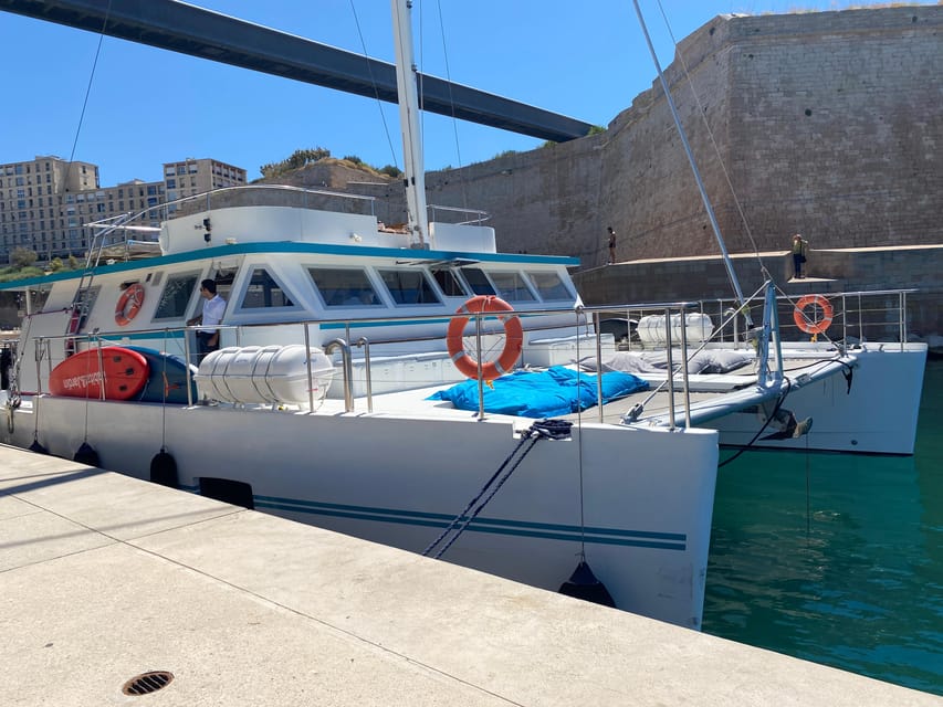 Marseille: Frioul Archipelago Catamaran Cruise with Lunch - Weather, clothing, and practical planning