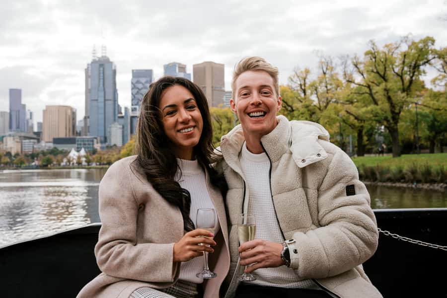 Melbourne: 2-Hour Bottomless Brunch Cruise - A boozy lunch with Melbourne moving past the windows