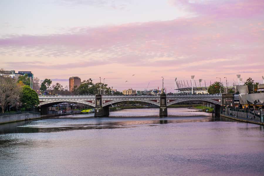 Melbourne: Spirit Of Melbourne Yarra River Lunch Cruise - How the $95 price compares with the experience