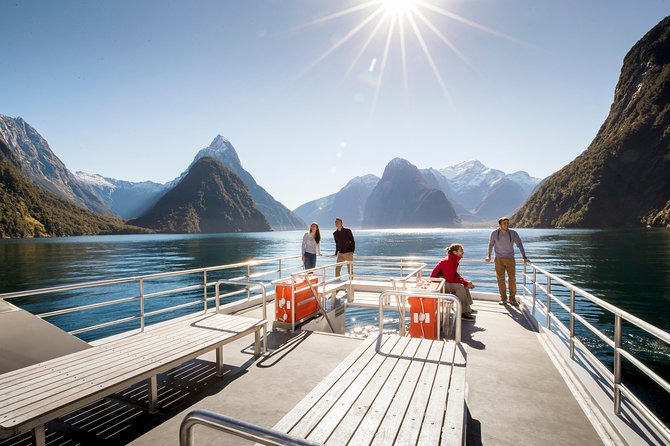 Milford Sound Premium Coach and Cruise with Lunch from Te Anau - Key points to know before booking