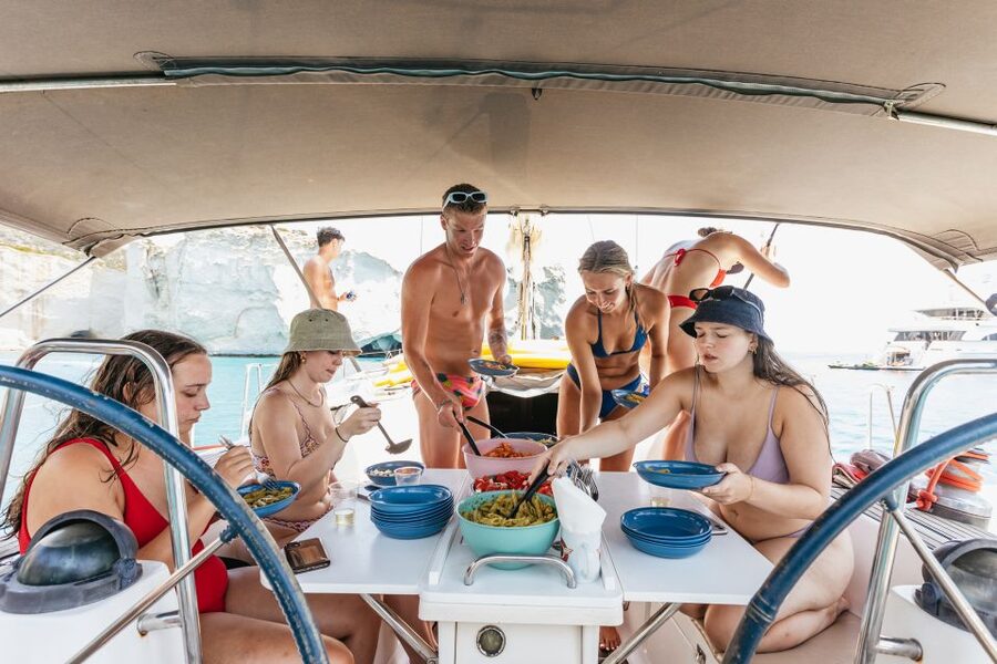 Milos: Kleftiko Cruise with Meal, Drinks and Photos at Sykia - Agios Dimitrios and the final swim
